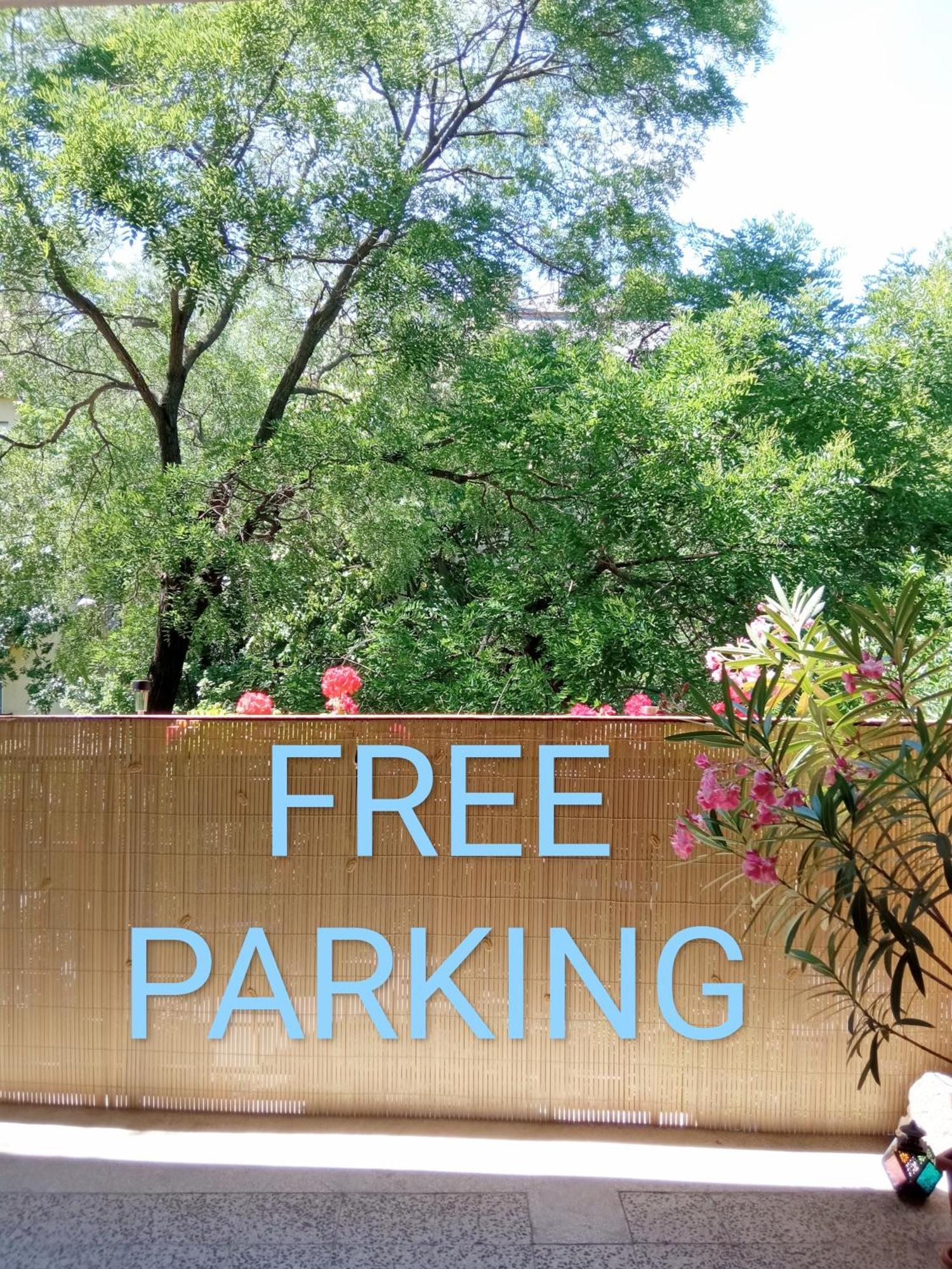 Free Parking, Balcony, Near To City Park ブダペスト エクステリア 写真